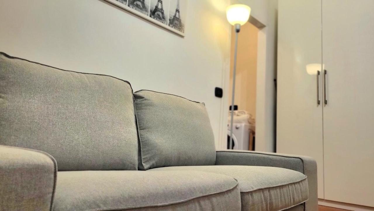 Appartamento Di Fronte All'Ospedale Modena Exteriör bild