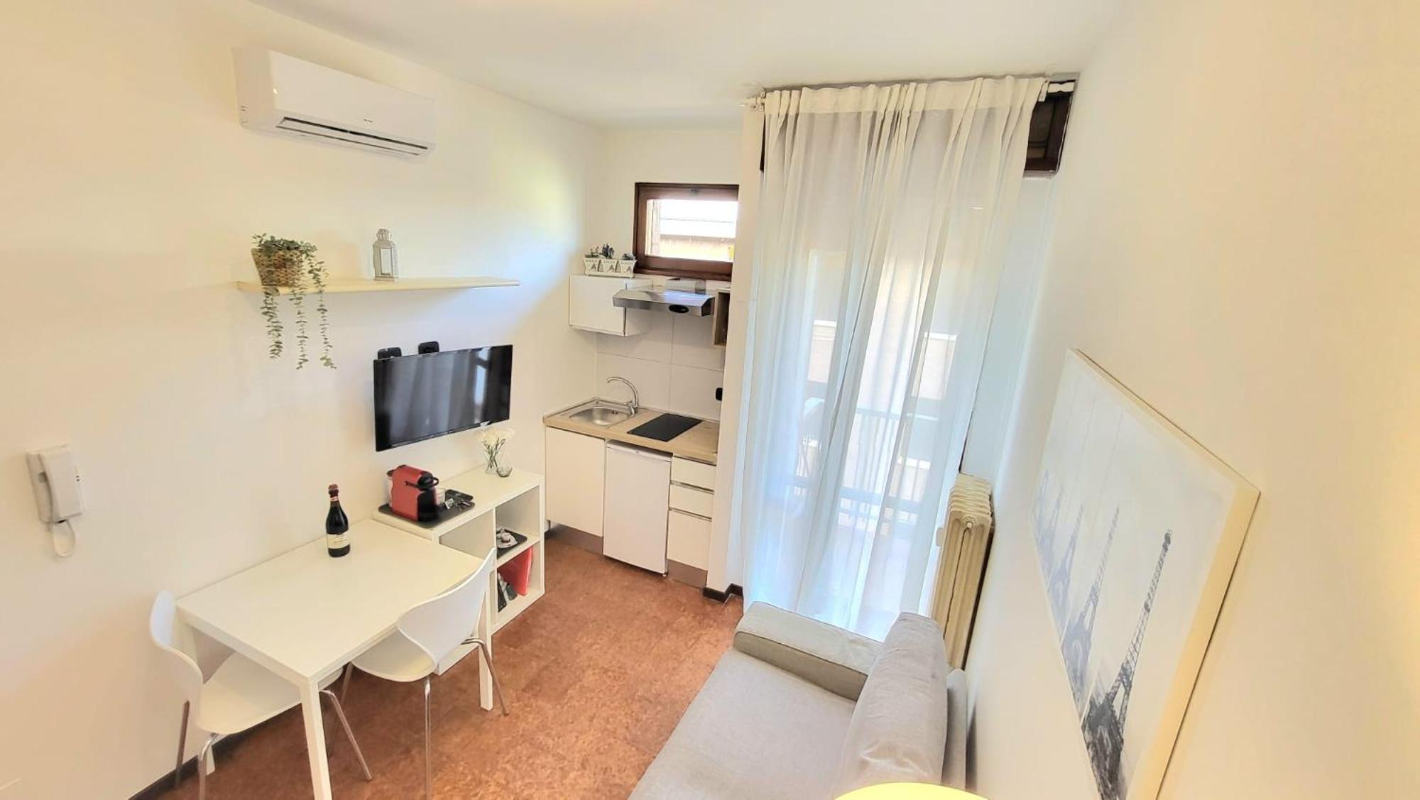 Appartamento Di Fronte All'Ospedale Modena Exteriör bild